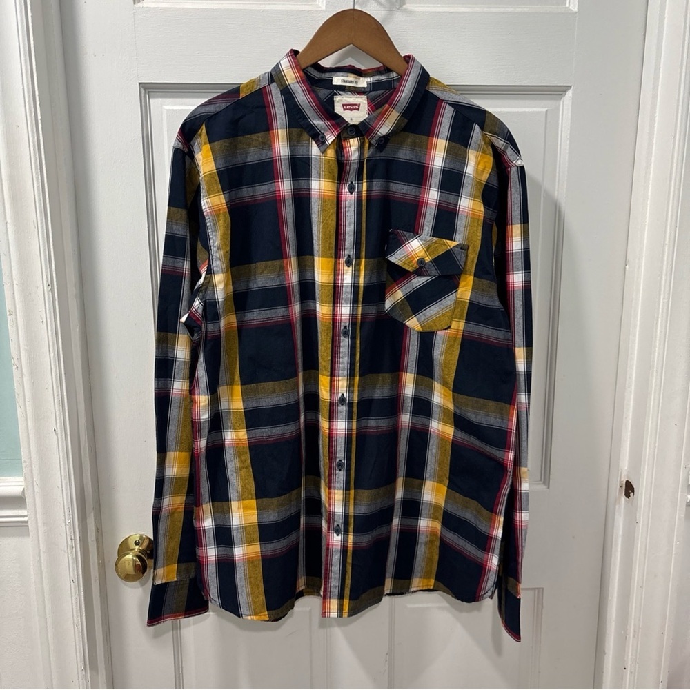 Levi’s Men’s Long Sleeve Woven Button Down Size XL Total Eclipse Plaid NWT